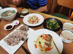 -贯贯吉·清真餐厅(浙江中路店)