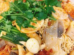 -老街称盘麻辣烫(东方新天地店)