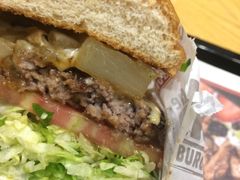 -The Habit Burger Grill 哈比特汉堡(爱琴海店)