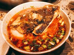 -肖肖酸萝卜鱼火锅(总店)