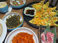 -明洞阿姨·韩式酱蟹烤肉·创意料理(三元桥店)