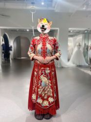 -艾米丽婚纱礼服