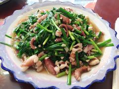 韭菜炒八带-小铜锣湾海鲜家常菜馆(河西店)