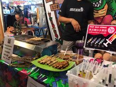 -席娜卡琳火车铁道夜市