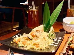 黄金菠萝海鲜炒饭-越谜·越南餐厅(长白店)