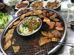 -小辣椒汤锅烧烤(温泉南街店)