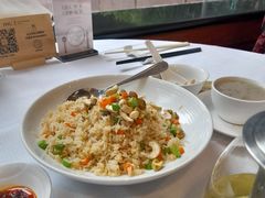 -深圳富苑皇冠假日套房酒店