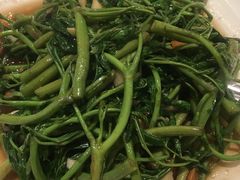 -The Dishes Seafood & Restaurant