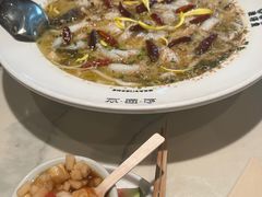 -渔语鱼酸菜鱼新川菜(来福士店)