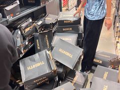 -NIKE上海青浦优选体验店