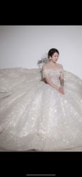 -Lady  Jane高端婚纱礼服馆
