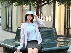 -王府井奥莱临潼小镇(临潼店)