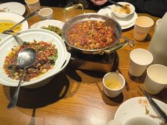-爱碗亭·鲜炒湖南菜(壹城中心店)