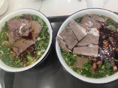 -伊穆祥牛肉面总店·清真