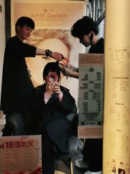 -一東造型烫发染发