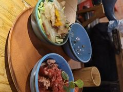 猫儿山的小黄牛-吃饭皇帝大土家民族菜(正大广场店)