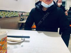 -牵人麻辣粉(粉巷店)