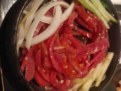生拌牛肉-赤坂亭·M9和牛烧肉(南京江南虹悦城店)
