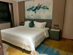 -华海酒店(茂名高铁站店)