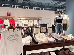 -Hollister(天环广场店)