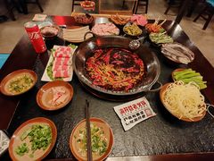 -渝井巷重庆老火锅(沈阳吉祥店)
