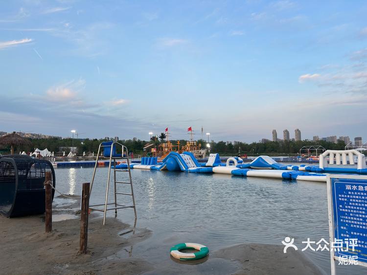 晋阳湖沙滩浴场图片