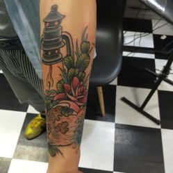 -Black Tattoo Studio