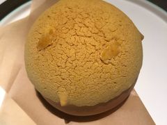 领鲜菠萝包-领鲜天下·焗海鲜·花胶鸡(天目里店)