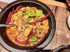 黑松露牛肝菌焖牛蛙-云海肴云南菜(浦江欢乐颂店)