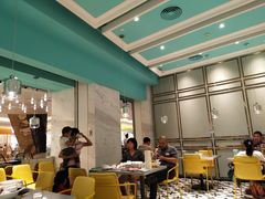 大堂-姚姚酸菜鱼·金戈戈香港豉油鸡(喜荟城联名店)