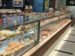 面包甜点陈列柜-泸溪河桃酥(欧尚店)