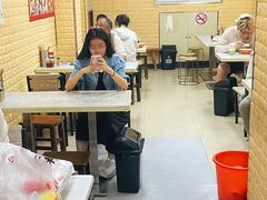 -利达汤圆馄饨(川公路店)