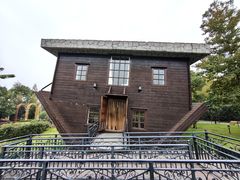 -金山农民画村-枫泾波兰倒置屋