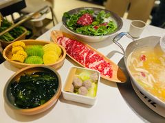 -左庭右院鲜牛肉火锅(金山万达店)