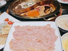 -小天鹅火锅·一线江景洪鼎旗舰店(洪崖洞店)
