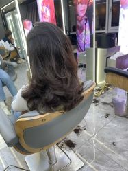 -藤野造型烫发染发