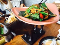 -云海肴·汽锅鸡·云南菜(天山百盛优客店)