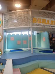 -多多淘儿童体验中心(重庆来福士店)