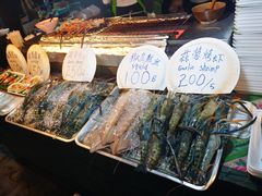 -周日夜市