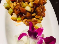 精品宫保鸡丁-香融府·烤鸭·家常菜(花乡奥莱店)