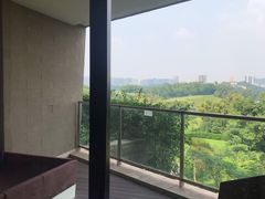 -深圳隐秀山居酒店