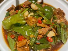 -关东小磨东北菜(上海长风大悦城店)