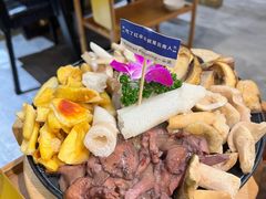 -一朵菌·野生菌探索家火锅(南亚店)