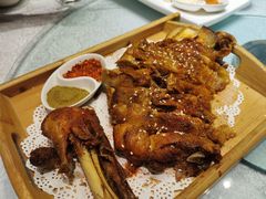 大漠烤羊腿-伊祥·敦煌楼