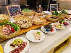 -元一希尔顿酒店·鲜切牛肉火锅禅自助餐厅