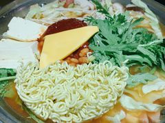 部队火锅-富乐满韩国正宗炸鸡韩国料理(虹泉路店)