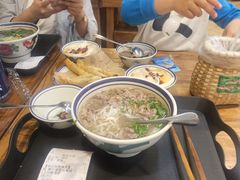 -云阿蛮云南生烫牛肉米线(奉贤路店)