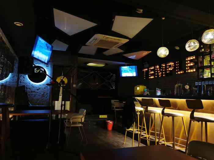 exit酒吧-"又来打卡啦[色]我跟调酒的小哥哥说,要一."-大众点评移动版