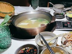 -喃喃椰·糟粕醋椰子鸡火锅(七堡花园店)