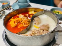 猪手鸳鸯锅-小街猪手(团结湖店)
